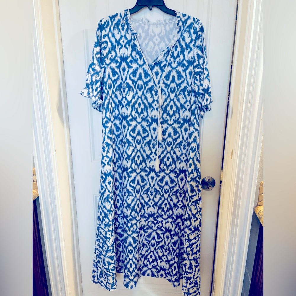 Flowy maxi dress. New with tags, never worn. Blue and white.